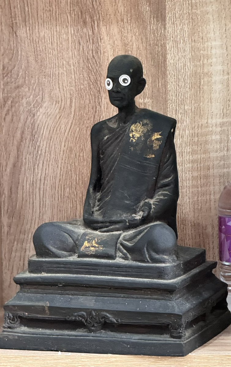 ขอโทษค่ะหลวงพ่อ 🙏🏻😂  
ลูกมือไว ห้ามไม่ทัน