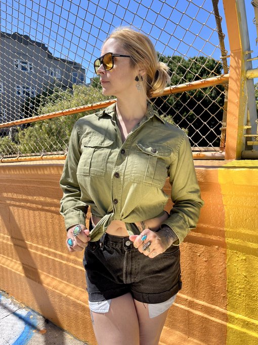 Follow my vintage / worn items page on instagram @ VandellasCloset my website is coming soon ✨💜✨💜✨💜 https://t