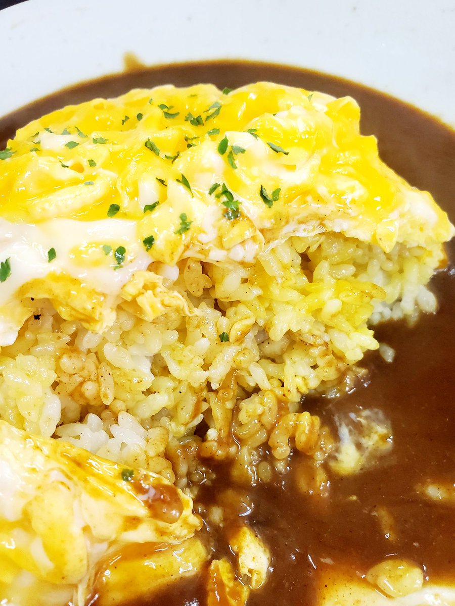 hakaida3377's tweet photo. フワトロ卵のオムカレー🍛
注文して
美味しくいただきました✨
#めそ処ふるふる　
#うるま市具志川
#具志川交番となり👮　
#オムカレー https://t.co/a8OwKQ3V1n