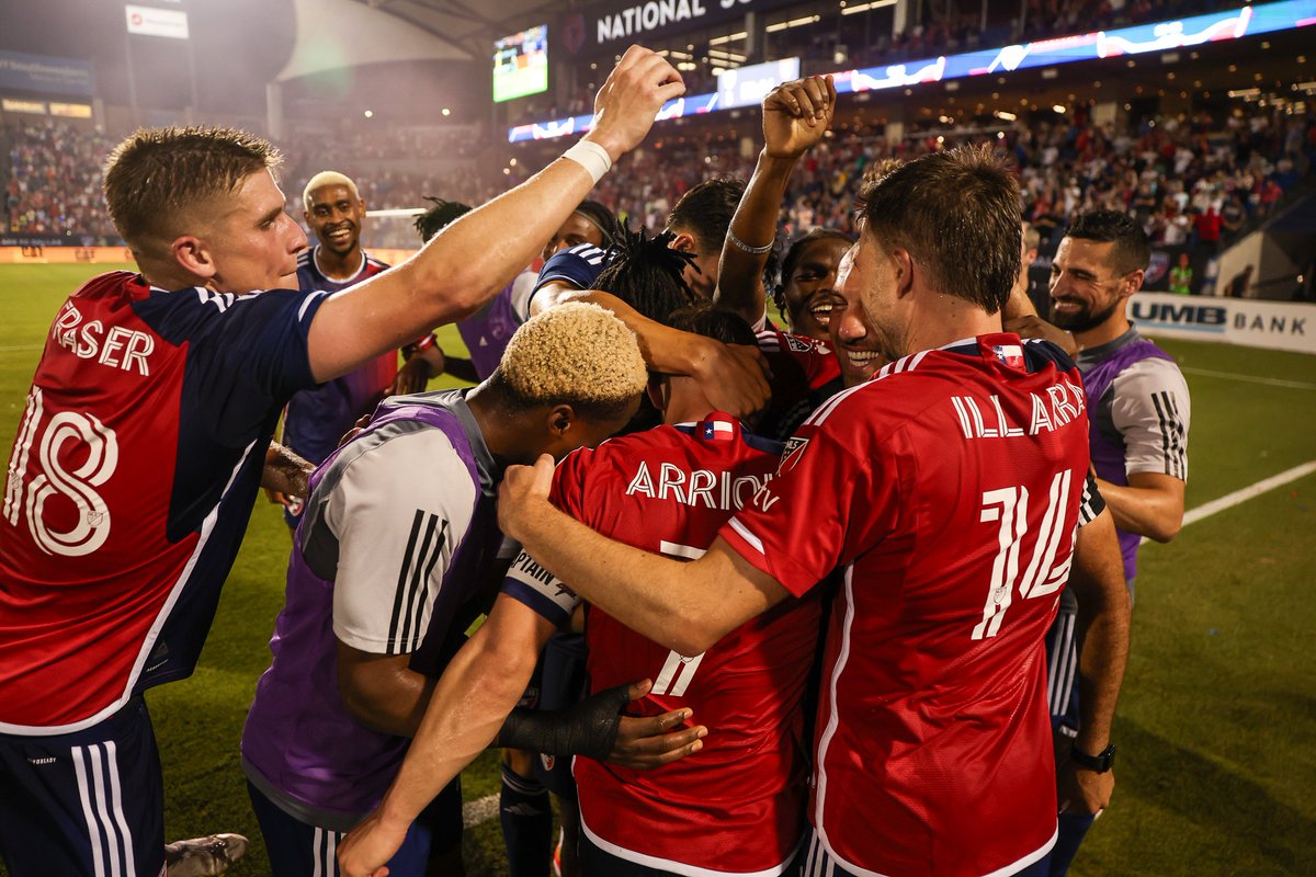 This is the FC Dallas Family.