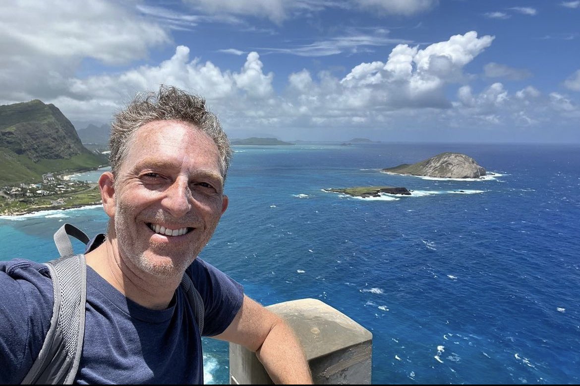 JarrettCreative's tweet photo. If you're opting for a "staycation" this holiday weekend, follow the link to stream @hallmarkchannel original movie ALOHA HEART, directed by Jarrett Creative co-owner Seth Jarrett, and let the story transport you to an idyllic island setting where love is in the air. https://t.co/TR7zgiqtWX