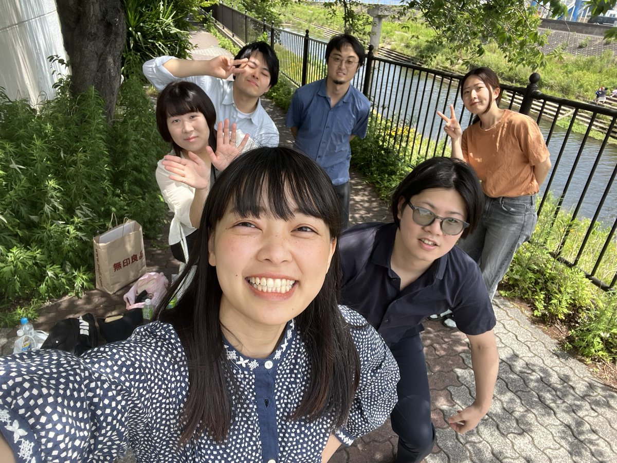 Rumroll0414's tweet photo. アカペラ公園 @a_cappella_park はじまった！
Rumroll 11:50〜出演いってきます！！！

#戸塚　#戸塚駅　#アカペラ　#アカペラ公園　#卒業ぶりステージ https://t.co/j3IP3uCMM8