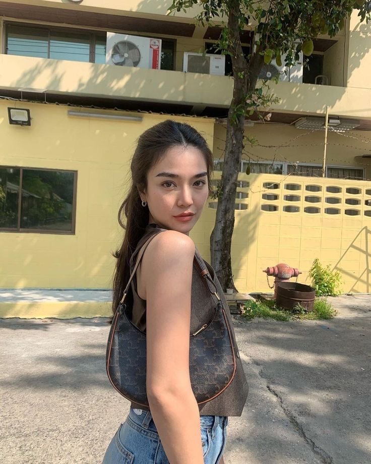 ️️

Happy Sunday! 🤍 

 ️️