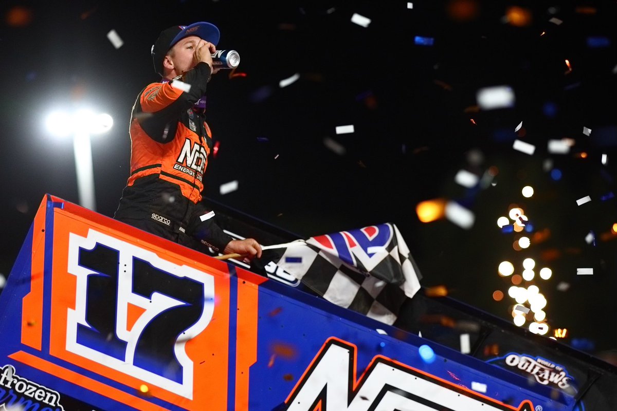 Is that dirt in your eye or are you just happy to see @Haudenschild_17 in Victory Lane?