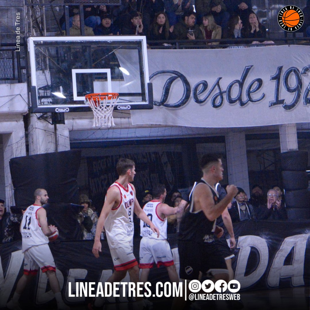 🏀🤩 Noche de básquet asombrosa en el Morosano

⚫👉🏻 Temperley barrió la serie ante Olimpia y avanzó a los playoffs interconferencias.

📸 <a href="/FeedericoRosso/">f</a>