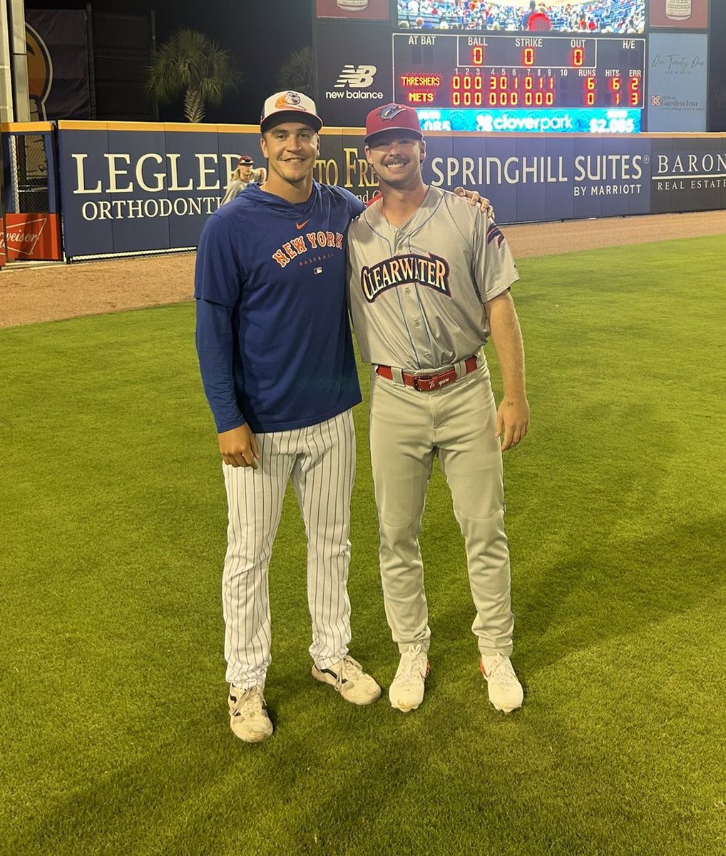 Last year at this time these 2 were helping <a href="/CharlotteBSB/">Charlotte Baseball</a> win a conference championship. 

Now, <a href="/WyattHudepohl/">Wyatt Hudepohl</a> &amp; <a href="/paxtonthompson7/">Paxton Thompson</a> are in opposite dugouts as the <a href="/stluciemets/">St. Lucie Mets</a> take on the <a href="/Threshers/">Clearwater Threshers</a> this week. 

#ProNiners
#9ATC