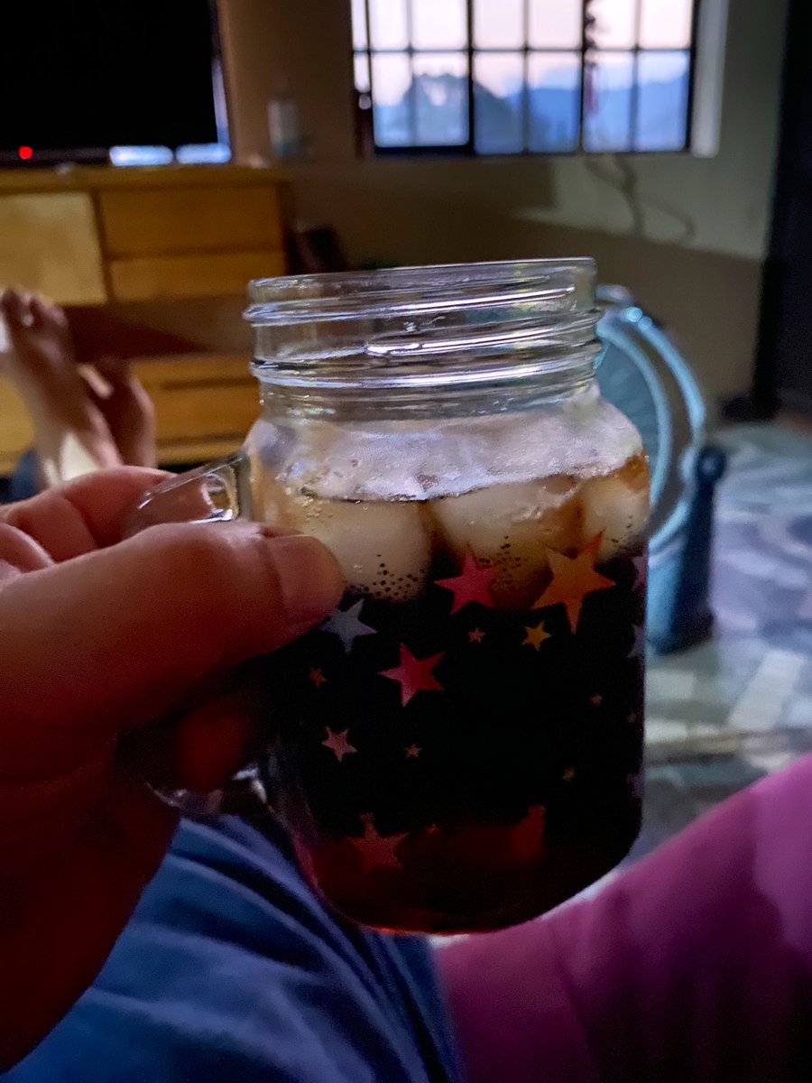LLulash's tweet photo. Torres X? Ni madres, un Lulash lomo plateado se da un #AztecadeOro como lo daban en las cantinas de hace más de 20 o 30 años 🍹 . Presuman sus bebidas 🍷 Salu’ https://t.co/Ia5680PjDN