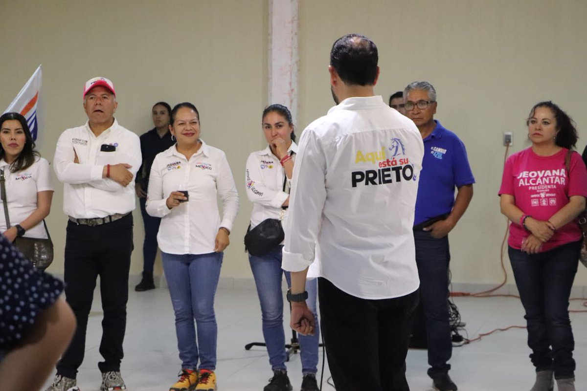 Hidalgo | ¡Huajúmbaro apuesta por el proyecto ganador! ♥️💙💛

Estamos convencidos de que con el respaldo de todas y todos, alcanzaremos la victoria este 2 de junio. ¡Venimos más fuertes que nunca, venimos implacables! 🤜🏻🤛🏽
#MauricioPrietoDiputado
#VotaPRD #VotaPRI #VotaPAN