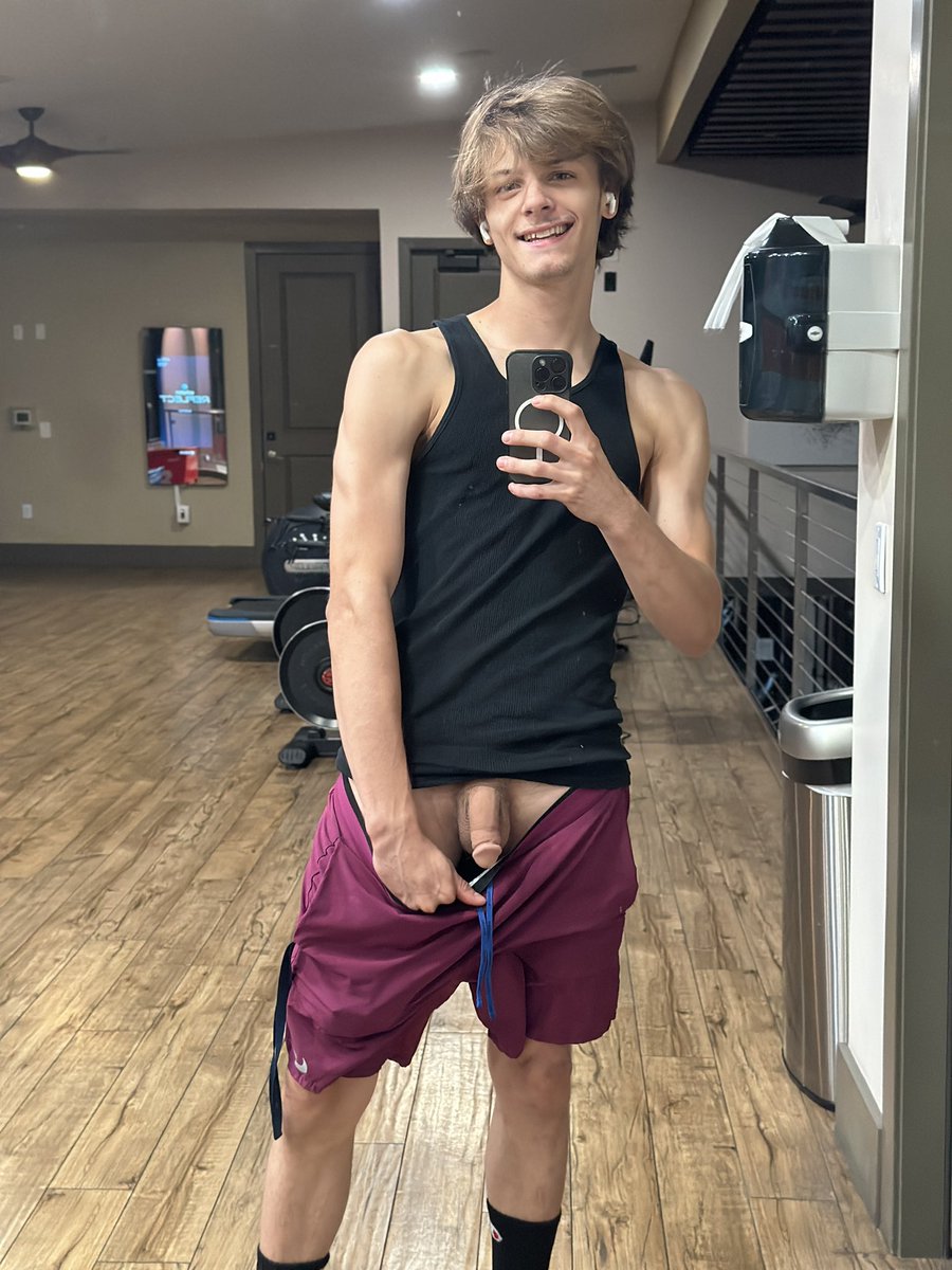 𝑒𝒹𝒹𝓎🕺🏼🌶️ tweet media