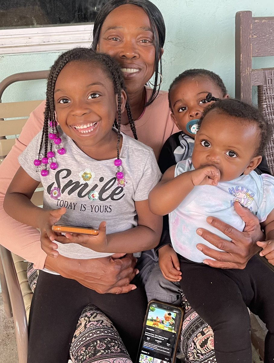 SassyCharlie3's tweet photo. Some more of my GrandKidsπ©·π©·π
#KyriAhannaπ©·
#Blesssingπ©· Bleβssing
#Mygiπ https://t.co/jm0uBshBxJ