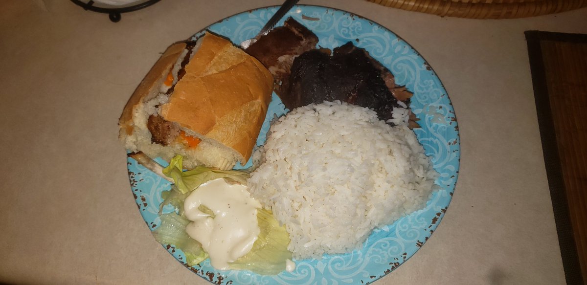 ItzJaeWoo's tweet photo. You know you're filipino, if you have rice on the side of the Short Rib Sandwich

Nom noms, apex rank later UwU https://t.co/M62TgGVgJC