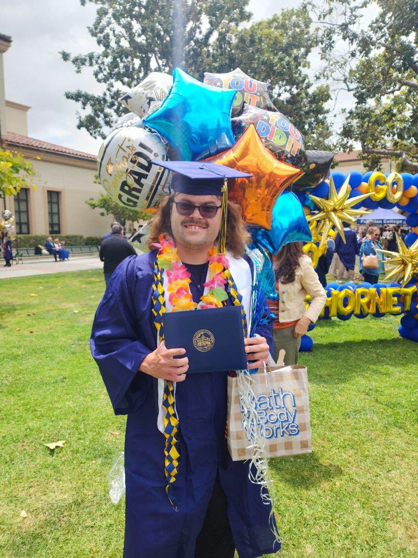 dmanguy66's tweet photo. Cal State Fullerton, here I come!!! 👨‍🎓🐘❤️. https://t.co/P72dzD7RNB