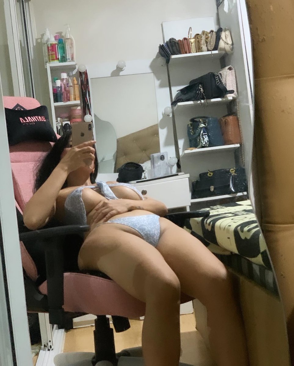 arniecelestee's tweet image. hey, wanna see more of me today?🫣👇🏻

subscribe here: alua.com/sexyceleste