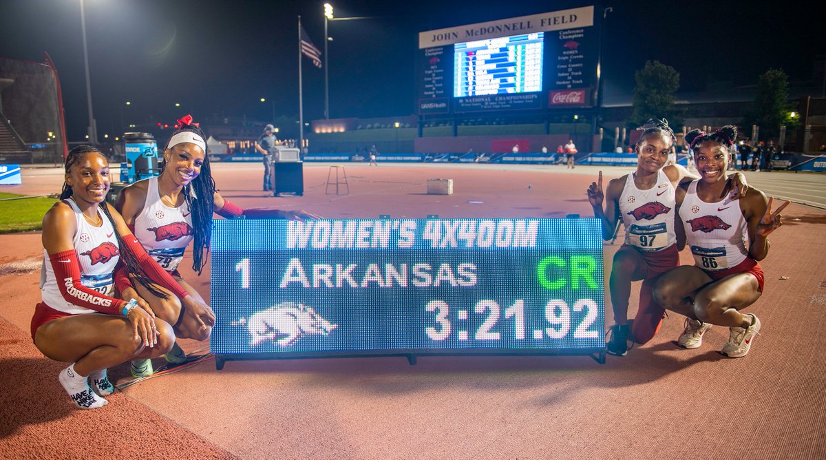 2024 NCAA West | 4 x 400m Relay Arkansas now holds collegiate indoor & outdoor records 3:21.75 | Indoor 2023 3:21.92 | Outdoor 2024 Razorback crew of Rosey Effiong, Nickisha Pryce, Kaylyn Brown, Amber Anning break UA outdoor record of 3:22.55 from 2022 #WPS 🐗 🇺🇸 🇯🇲 🇺🇸 🇬🇧