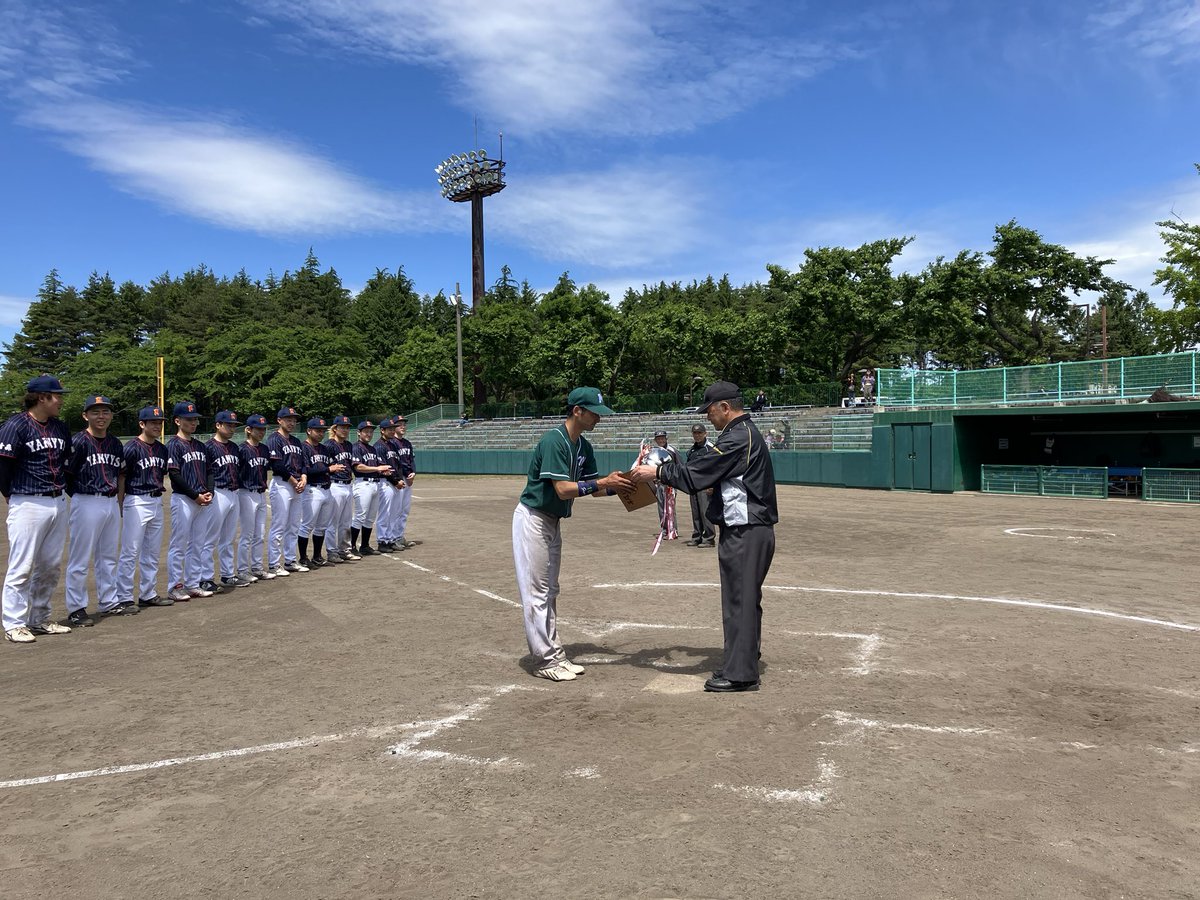 yakyu14's tweet photo. モスグリーン、初出場・初優勝！！！！ https://t.co/uQNR8eLAgH