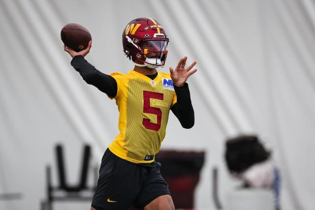 ChancesCrushers's tweet photo. The Crushers selected Commanders QB Jayden Daniels with the 1st pick of the 2nd Round in today’s DFL Rookie Draft! Let’s get to work!! https://t.co/GwU2U3Hbac