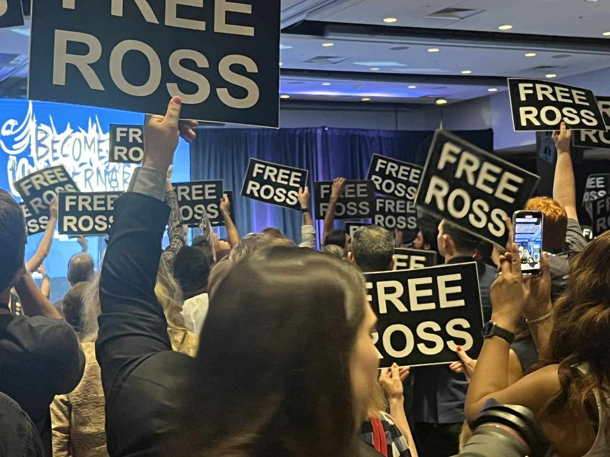 SovSoulMel's tweet photo. “On day one I will pardon the j6ers and commute the sentence of Ross Ulbricht.” @freeross @realdonaldtrump
#LibCon #BecomeUngovernable https://t.co/IBet5t8A6N