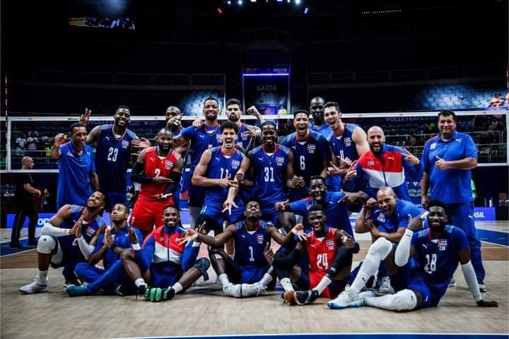 Felicidades  #Cuba 👏 
Vence nuestra selección a #Iran 3 set por 1,  en este inicio de la Liga de las Naciones. 
Seguimos rumbo a #Paris2024 
#CubaPorLaVida #GenteQueSuma  #UnidosXCuba