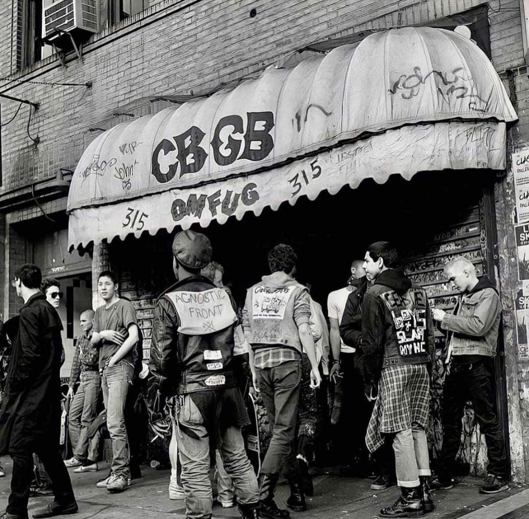 Sunday Hardcore Matinee at CBGB, New York City.

Photo by Drew Carolan

#punk #punks #punkrock #hardcorepunk #hardcore #cbgb #history #punkrockhistory