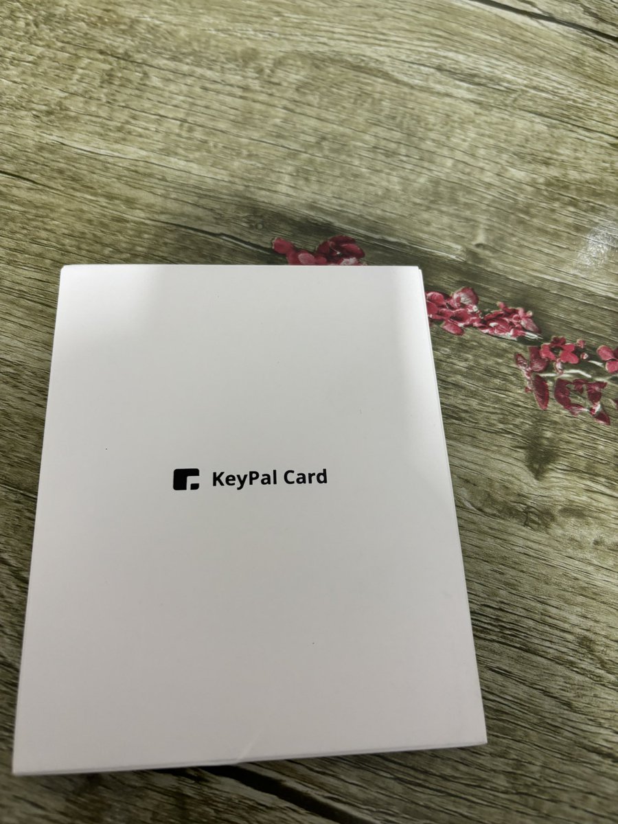 vickycaicc's tweet photo. 已经收到 @TokenPocket_CN 送的KeyPal Card啦，真的超级精致而且好用，跟着教程一遍就会了，继续支持 https://t.co/20qVxuex3O