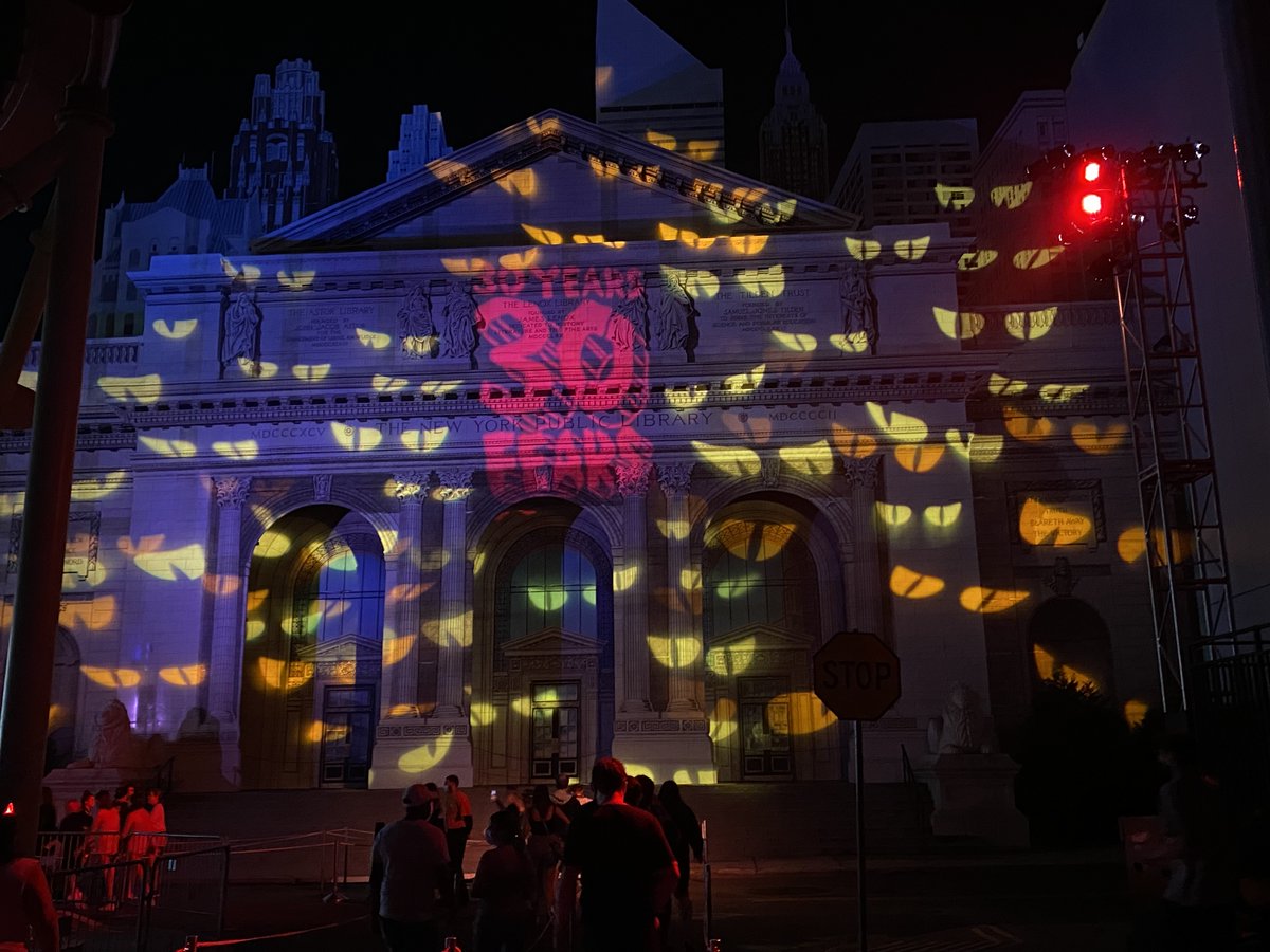 Some projection photos on the New York Library during @HorrorNightsORL #HHN26 #HHN28 #HHN29 #HHN30 #HHN31 #HHN32 #HHNOrlando