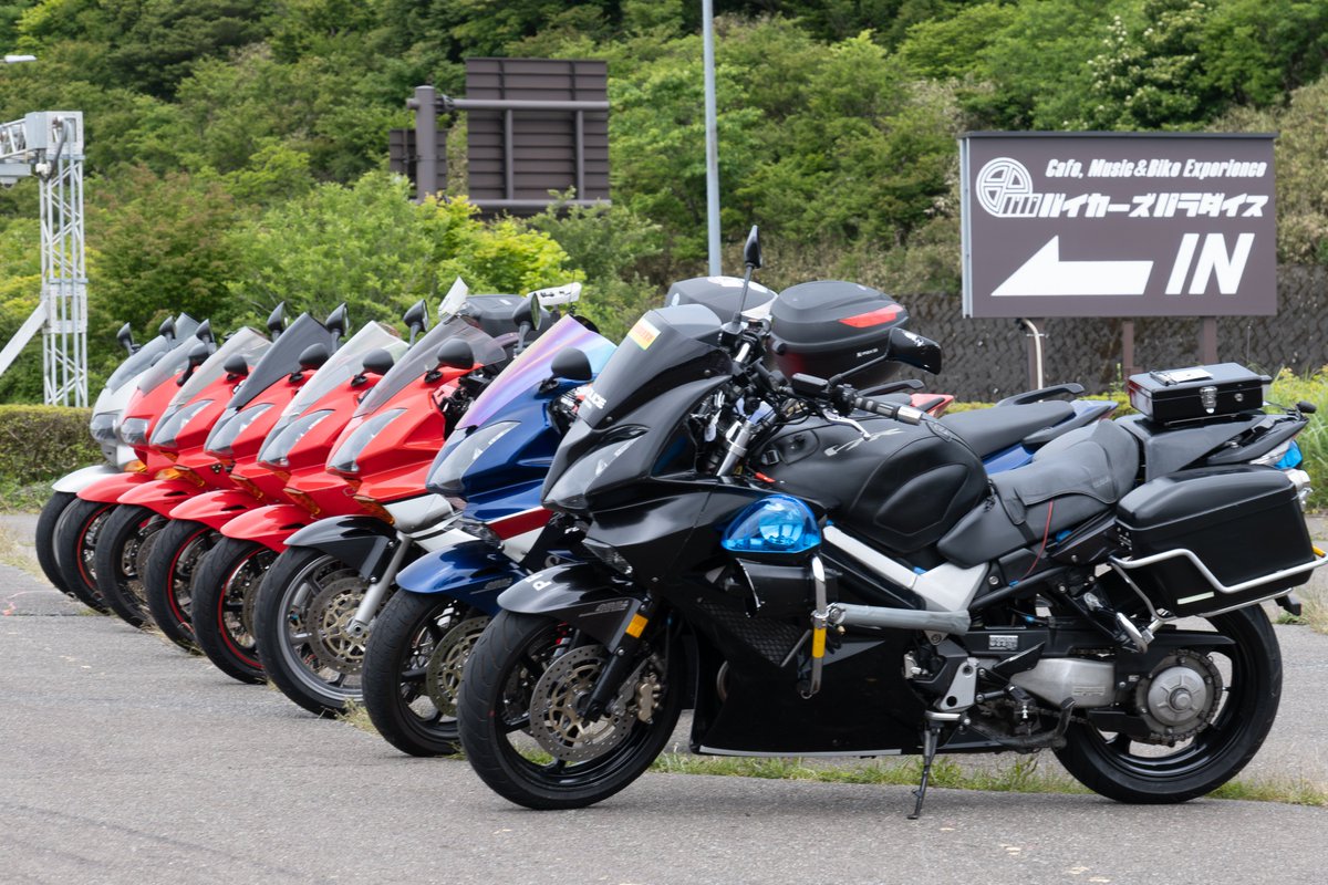 GLAY_HOUND's tweet photo. #ホンダV4ミーティング箱根2024
#RC46 勢の皆様 https://t.co/1FfA2Fw8qZ