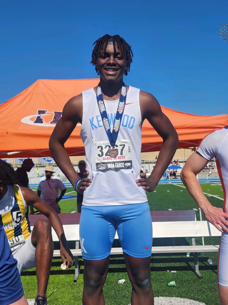 Parrish Hartley contributed on 20 of the Broncos 37 points. 

🥉 - Long Jump (6.98m)
🥉 - 200m Dash (21.57)
🥉 - 4x100m relay (41.80)
4th - 100m Dash (10.69)