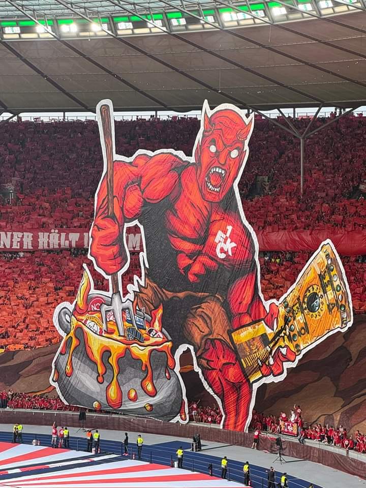 GoalGank12's tweet photo. FC Kaiserslautern 
vs
Bayer Leverkusen 
#dfbpokal Final 
#FCKB04
🇩🇪 25.05 https://t.co/w9G8EoJeyR