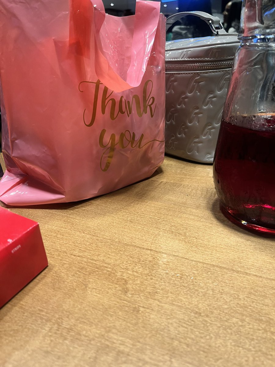 HOTTGURL_TUTT's tweet image. Pulse relaunch Pop up shop 💕@momcrush_ #greatvibes 💓