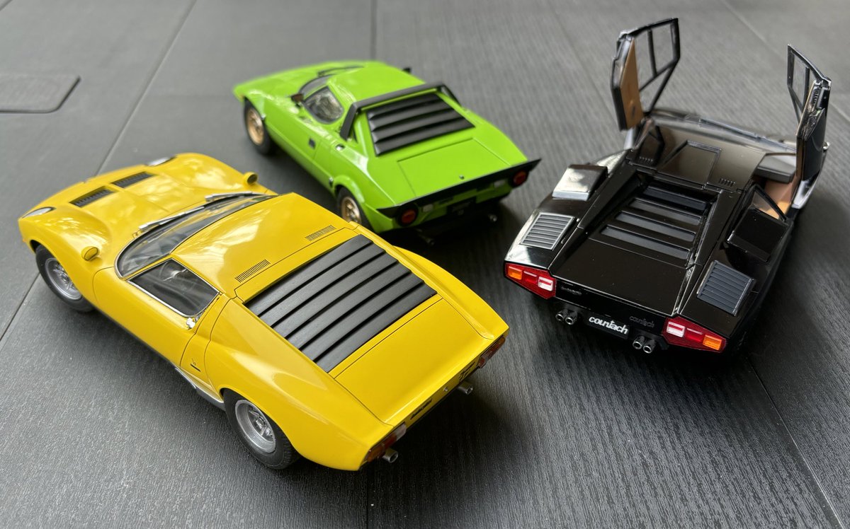 cooper55874890's tweet image. #2mgandini  番外
マルチェロ ガンディーニ。
ホント偉大なデザイナーです。
私の幼い頃からこれらのクルマは別次元でカッコいいと素直に思いました。今回カウンタックLP400を私の1/24自動車博物館に収めることができました。
プラモだから可能ですが、実車なら3台でいくらの価値があるんでしょうか😆