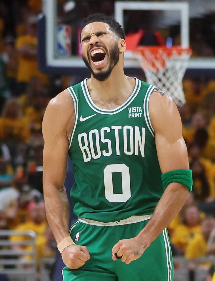 TheHoopCentral's tweet photo. Jayson Tatum is the 1st player in NBA History with at least 36 PTS, 10 REB, 8 AST while having 0 Turnovers in a playoff game, via @taylorcsnow. 

Special. 🔥🔥🔥 https://t.co/SNcVTYo54D