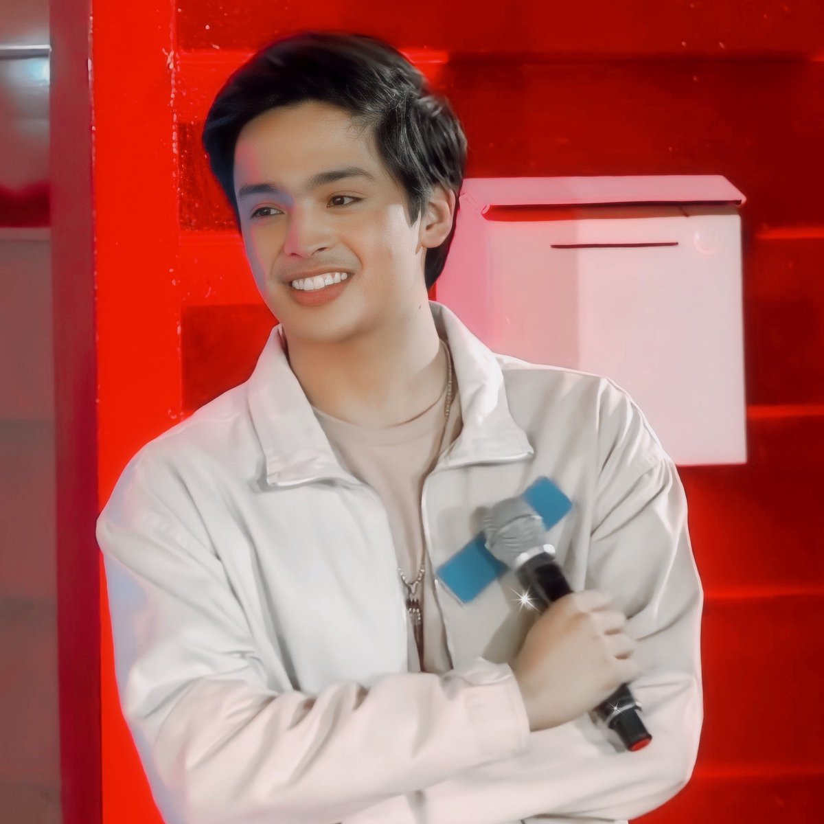 KDLexTweeterBox's tweet photo. Remember KD and Alexa's journey? Drop a caption....

D5 KDLEX ADDTOHEART CONCERT

#KdLex 
#AddToHeartKDLEXConcert https://t.co/1eFEDuP5pA