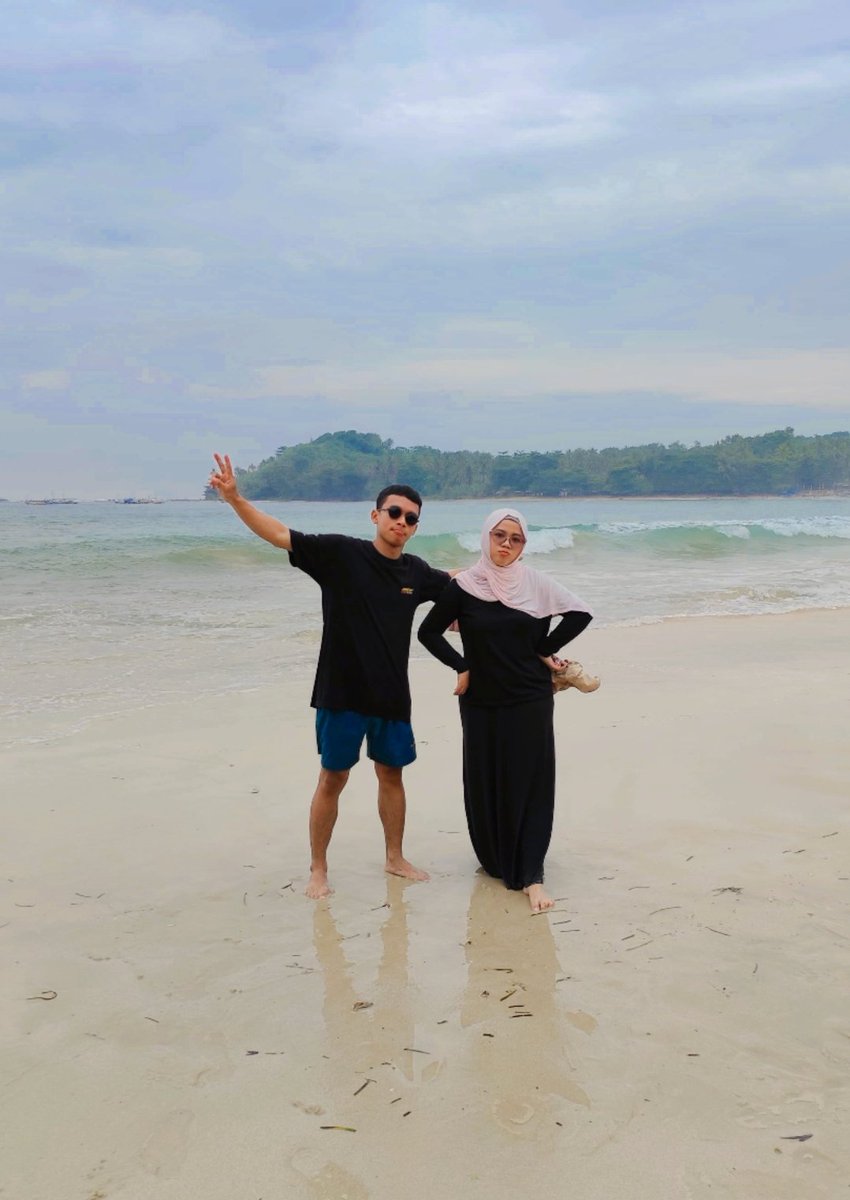 oissyah's tweet photo. Makasih Tuhan, hidupku asik 🦭 https://t.co/x423NEBORr