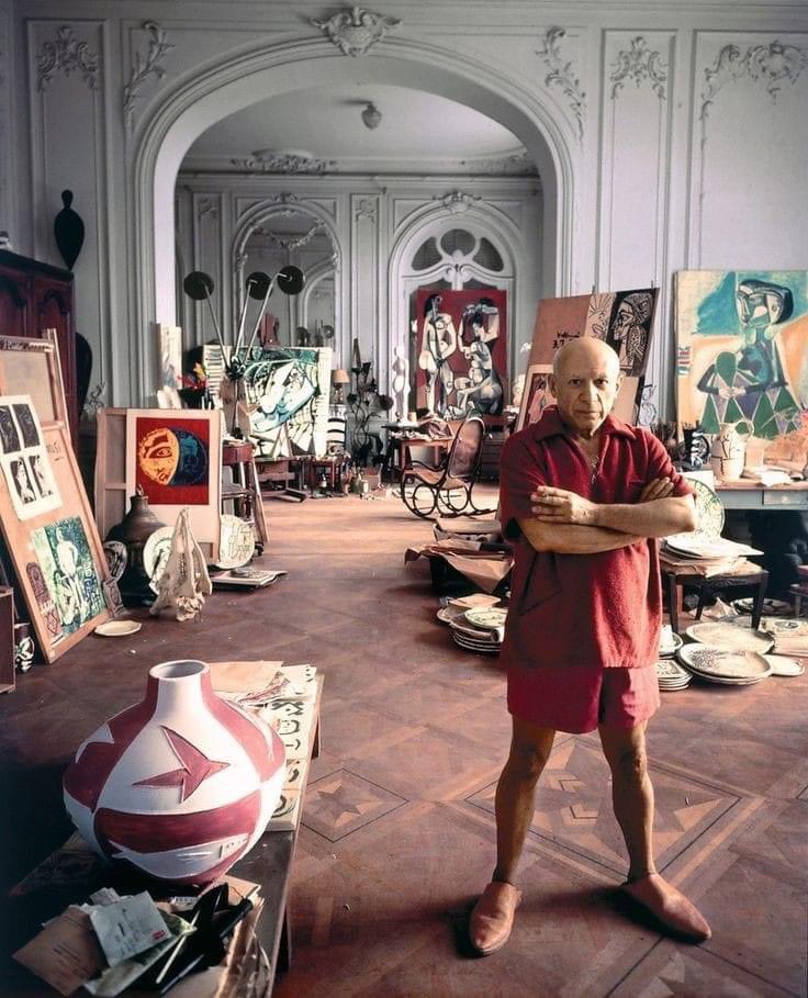 Arteymas_'s tweet photo. Pablo Picasso en su estudio… https://t.co/6TWnmZ5wNk