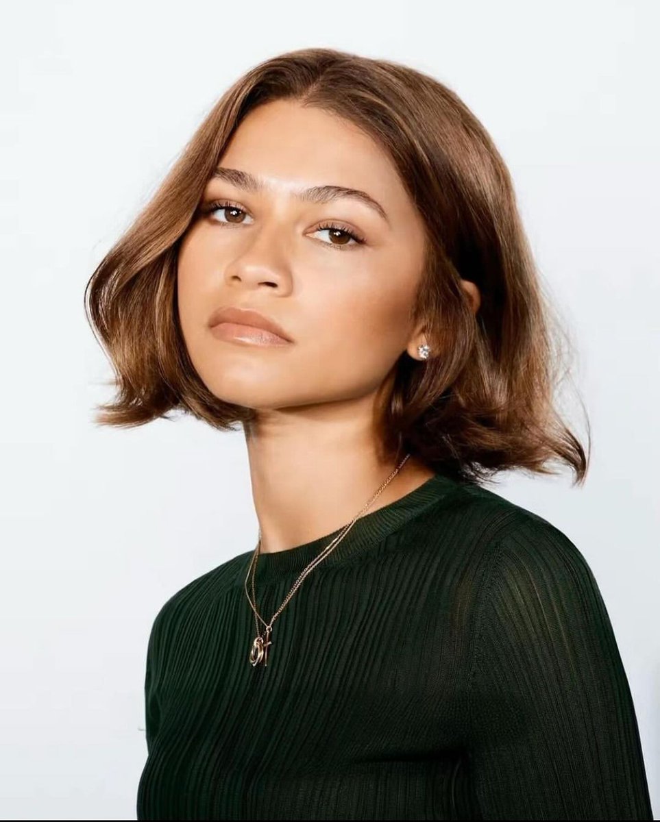 yeahyeahyeahx10's tweet image. • 𝘴𝘪𝘮𝘰𝘯𝘢 𝚓𝚘𝚢𝚐𝚎 •

&amp;gt;𝘣𝘶𝘴𝘪𝘯𝘦𝘴𝘴𝘸𝘰𝘮𝘢𝘯, 𝘤𝘰𝘢𝘤𝘩 𝘺 𝘱𝘳𝘰𝘧𝘦𝘴𝘰𝘳𝘢 𝘥𝘦 𝘵𝘦𝘯𝘪𝘴 &amp;gt;𝘩𝘦𝘵𝘦𝘳𝘰 &amp;gt;
Le definen como "la de las 3 "𝘪"  : 𝘪𝘯𝘥𝘦𝘱𝘦𝘯𝘥𝘪𝘦𝘯𝘵𝘦, 𝘪𝘯𝘵𝘳𝘢𝘵𝘢𝘣𝘭𝘦 𝘦 𝘪𝘯𝘢𝘭𝘤𝘢𝘯𝘻𝘢𝘣𝘭𝘦..

🎾 👸🏿

#FreeRol 

 [ rt + ♡ ]