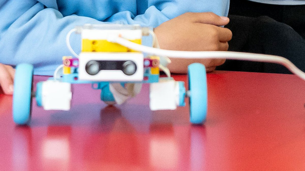 For you, the kids and/ or the grandkids over the half term.  FREE digital Activities at Abertillery Sports Centre  30th May outlook.office365.com/owa/calendar/D…
 <a href="/dsw_bg/">Chris Garrett</a> <a href="/martyncooke19/">Martyn Cooke</a> <a href="/ebbwyouth/">Ebbw Vale RFC Youth</a>  <a href="/CerysRees10/">Cerys Rees</a> <a href="/matthew72537004/">matthew jones</a>
<a href="/fionaFDSW/">Fiona Reid 💜</a> <a href="/StreetGameWales/">StreetGames Wales</a> <a href="/elliotdee2/">elliot dee</a> <a href="/ClareBrill/">Clare Brill</a> <a href="/bennett_ceri/">ceri bennett</a>