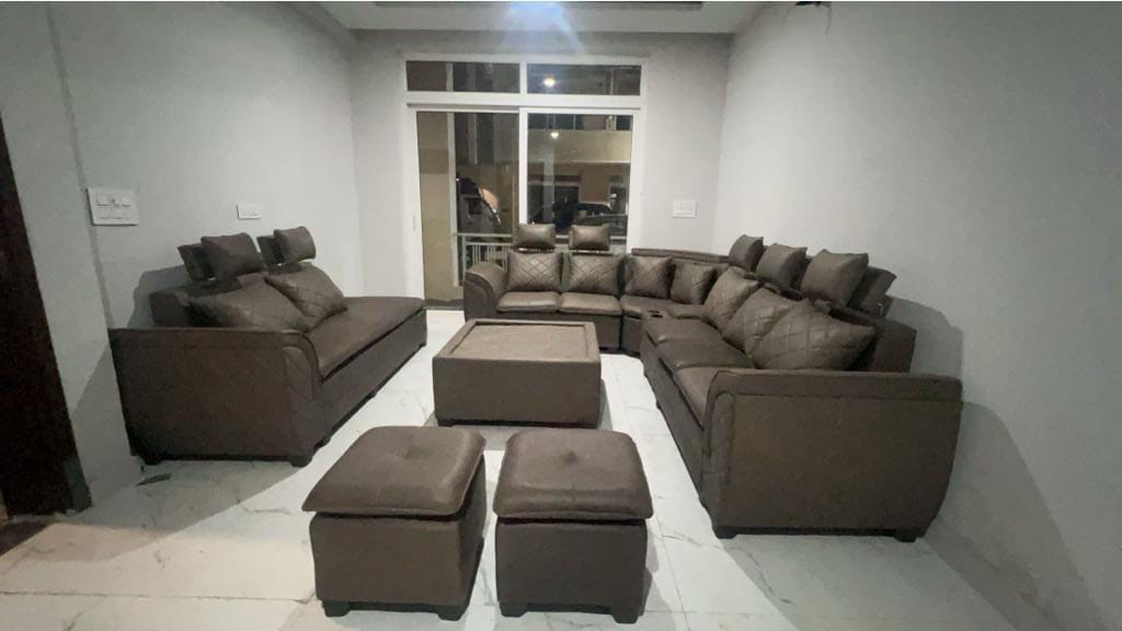 IAMNegi_'s tweet photo. Available 117 sq yds 2 BHK flats for sale ( only 2 flat left GF &amp; SF) adjoining Gillco Parkhill, Airport Road, Sector 126, Mohali. #primelocation

For site visit feel free to call/whatsapp me - 9877817921 https://t.co/3IEOWA7hfn