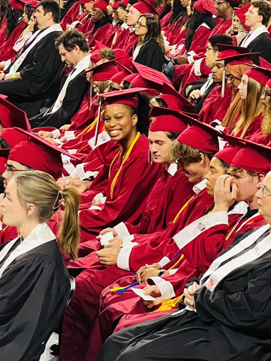 jordynmalachi11's tweet image. Graduated Magna Cum Laude. Headed to the next level to play the game I love and pursue a degree in Film and Media Studies. #BlessedAndGrateful