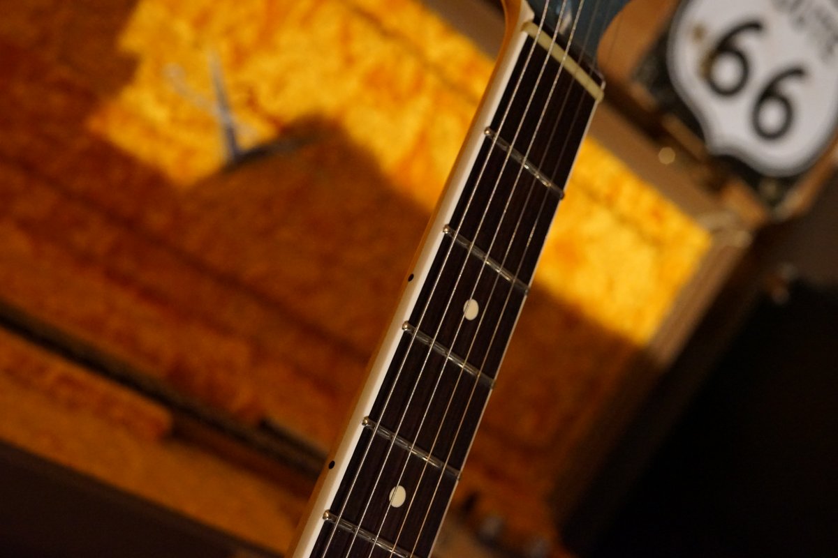Green Guitars Order🍀

Black Smoker 
TRAD MASTER DELTA-C - Ice Blue Metallic
Medium Aged/ binding neck

アイスブルーメタリックならではの美しい透明感を損なう事なく落ち着いたFade感もしっかりと表現されたブラスモのセンスが光る１本。