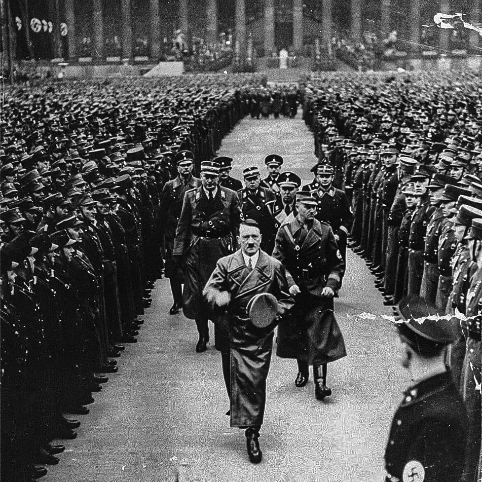 germany_wpvp's tweet photo. On the eve of the nuke

We have decided to level the playing field.

A Fuhrer does not need to hold 75% of his country - the people must have a voice and share in this country's rise to power too.

Ein Volk, Ein Reich, Ein Führer! https://t.co/KN6cTH0OjR