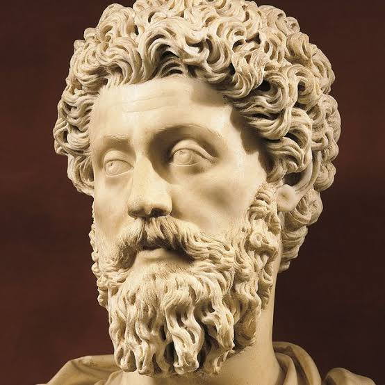 'Kurdun kuzuya dostluğundan daha çirkin bir şey yoktur. En çok bundan kaçın.' (Marcus Aurelius, Kendime Düşünceler) #MarcusAurelius