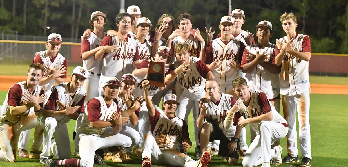 Another walk-off win sent @AHSBaseballClub back to the 4A state championship series for the second time in program history! Drew Potter was the hero this time around, while @CaneMehling delivered a special performance on the mound READ HERE (free): coastalpreps.com/baseball/anoth…