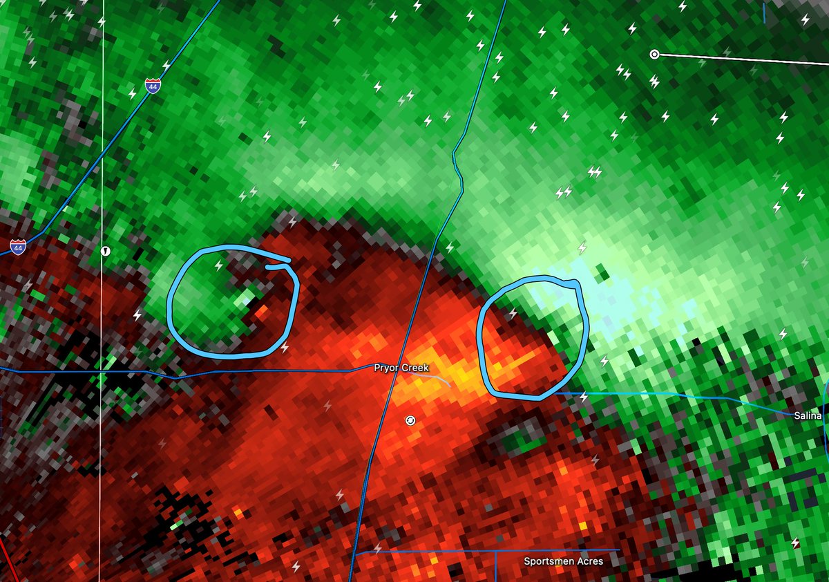 a new circulation is forming near Pryor Oklahoma #tornado #OKWX