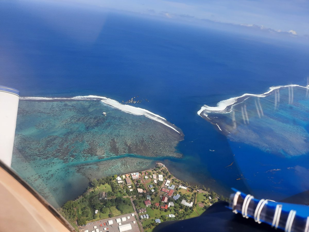 Le mythique spot de #teahupoo vu d'avion
@SurfingFrance
La culture surf de Tahiti bientôt dans #interception sur @franceinter