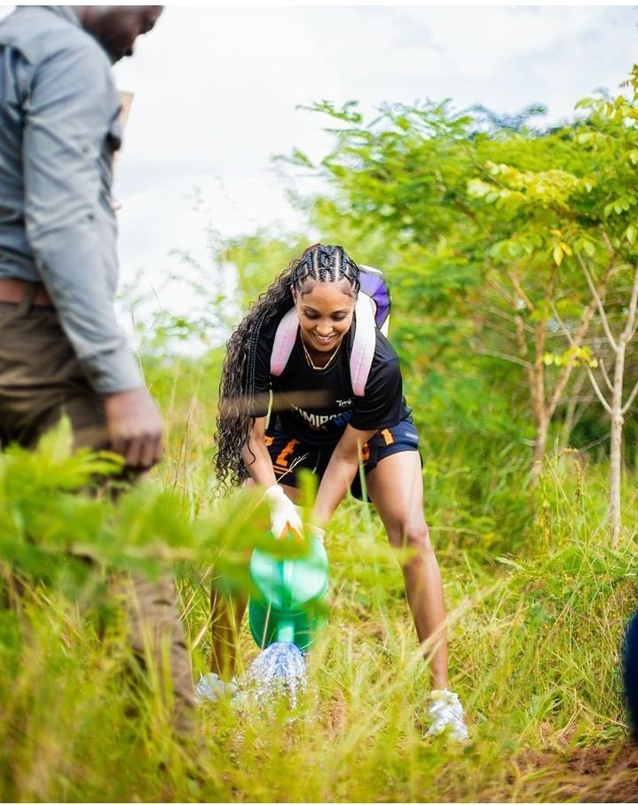 #GreeningForCoolingThePlanet, as we are approaching the world's Environmental day activities like 'Umuganda' are one of our powerful traditions reminder that taking care of our Environment is everyone's responsibility 

#PlantingTrees is sustainable way to green up & safer.