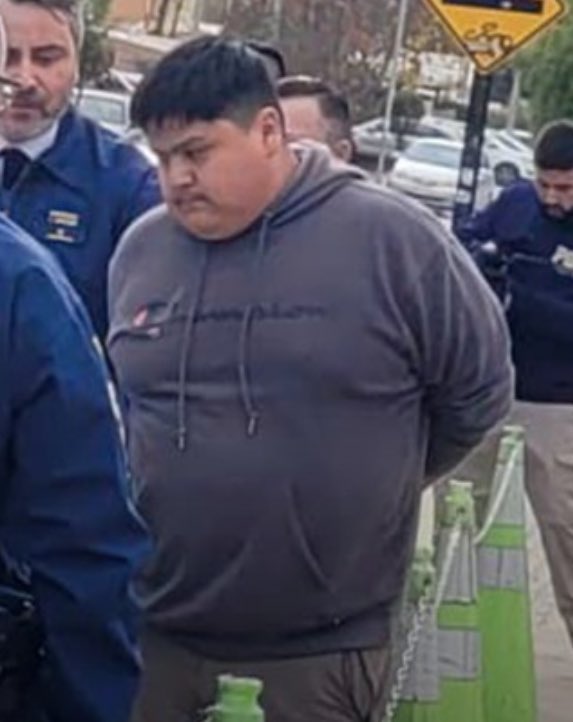 PazPinter's tweet image. 2 patriotas de Kast involucrados en incendio de Viña que dejó 132 muertos entre ellos muchos niños. Partido Republicano organizó estos incendios para culpar al gobierno? Cabe la pregunta no?