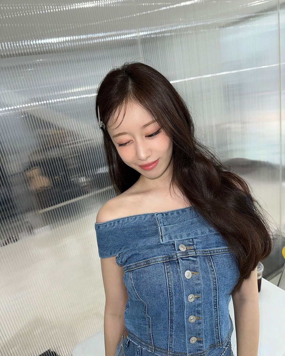 park jiyeon — once an it girl, always an it girl ♡