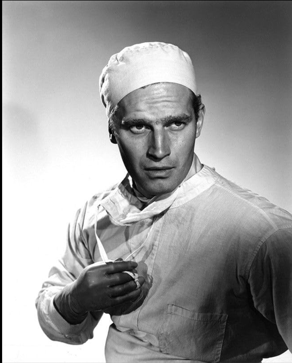 What in the unibrow is going on here?
#CharltonHeston

#BadForEachOther #TCMParty #FilmNoir #NoirAlley
@NoirAlley