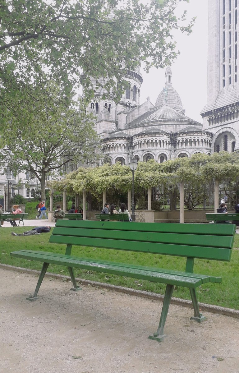 Mon banc dominical / My Sunday Bench in Paris... Square de la Turlure , Montmartre. #Paris #France #monbancdominical #mysundaybench