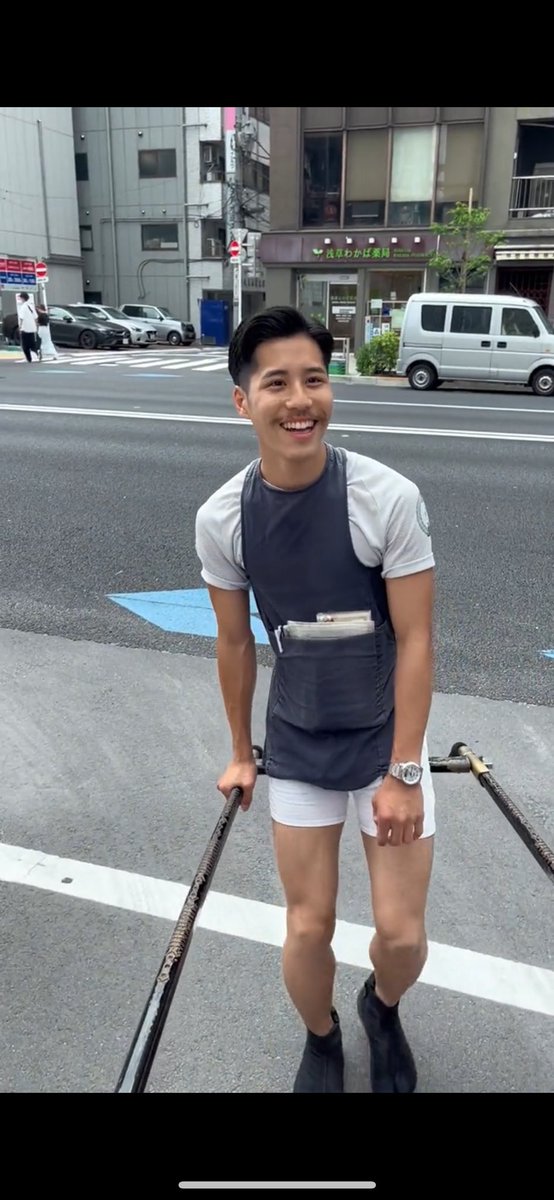 ຍິ້ມຫລໍ່ ມີສະເໜ່ ໄດ້ດູດກິນນໍ້າຄືສິຫວານຄັກ